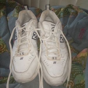 White New balance shoes